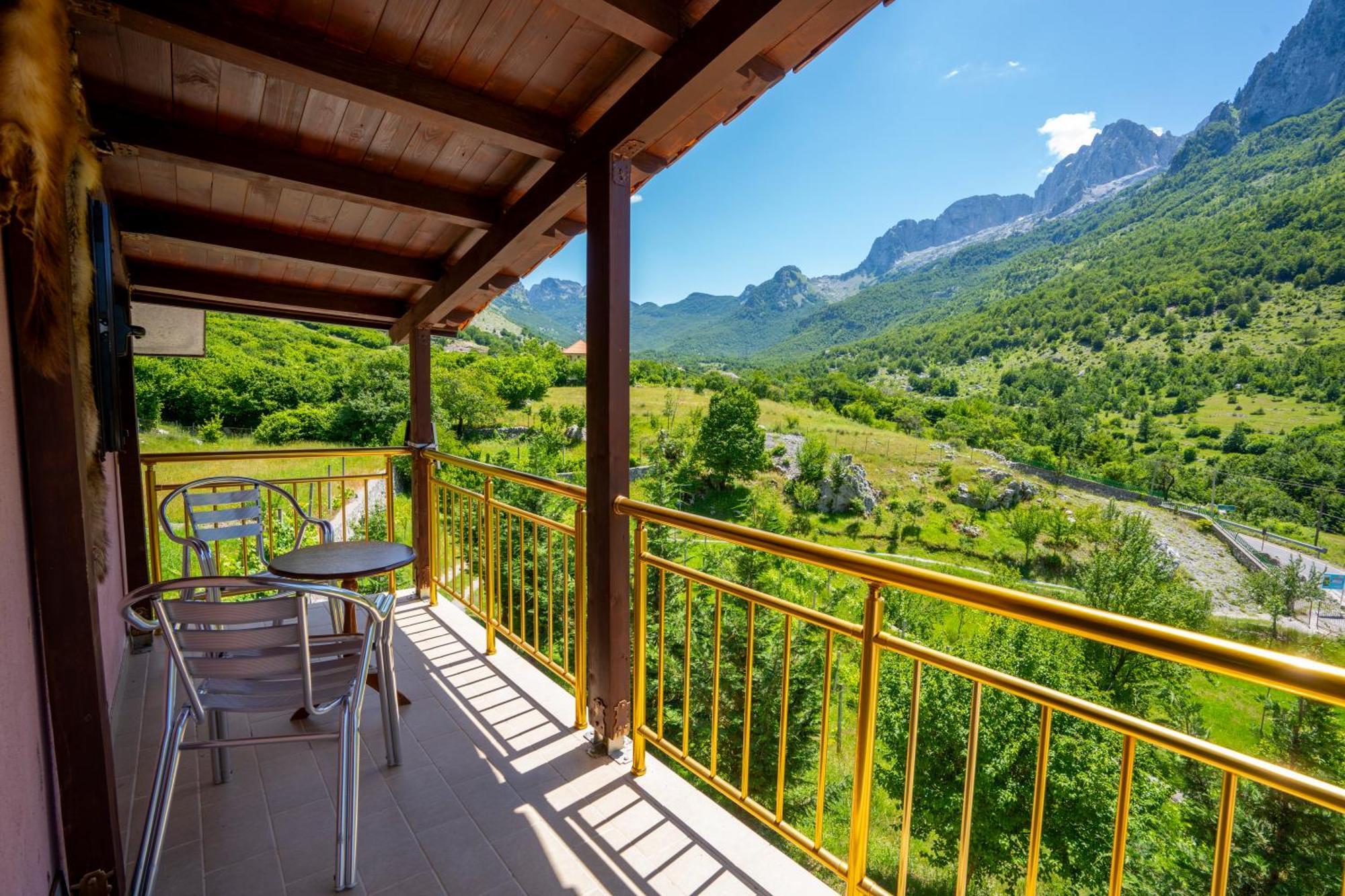 Arditi'S Villa Shkoder Exterior photo